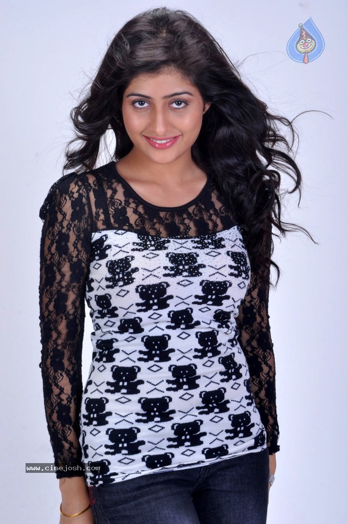 Anisha Singh Latest Stills - 73 / 81 photos