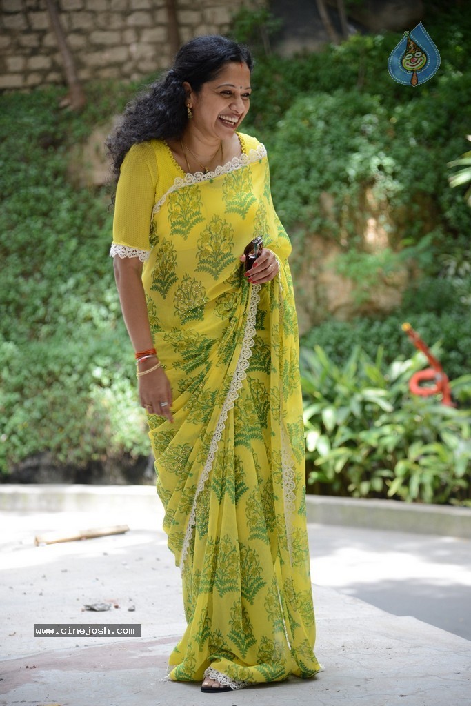 Anitha Chowdary Stills - 19 / 31 photos