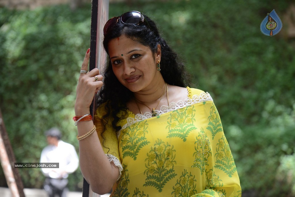Anitha Chowdary Stills - 20 / 31 photos