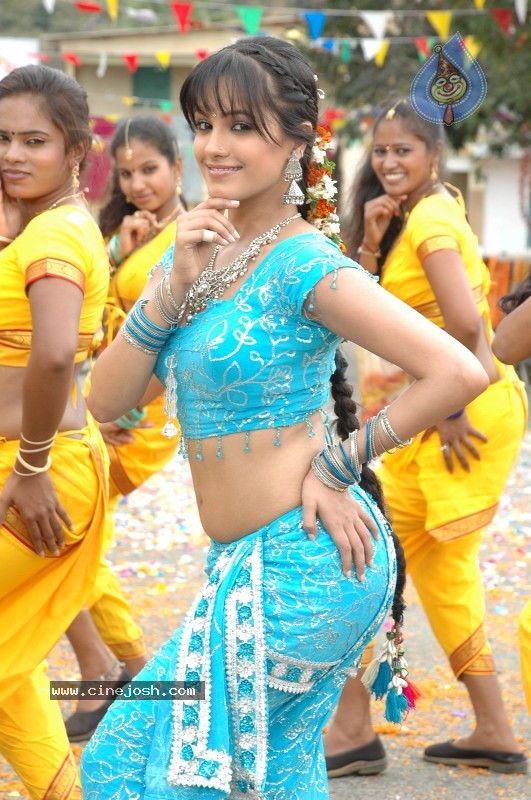 Anitha Gallery - 40 / 45 photos