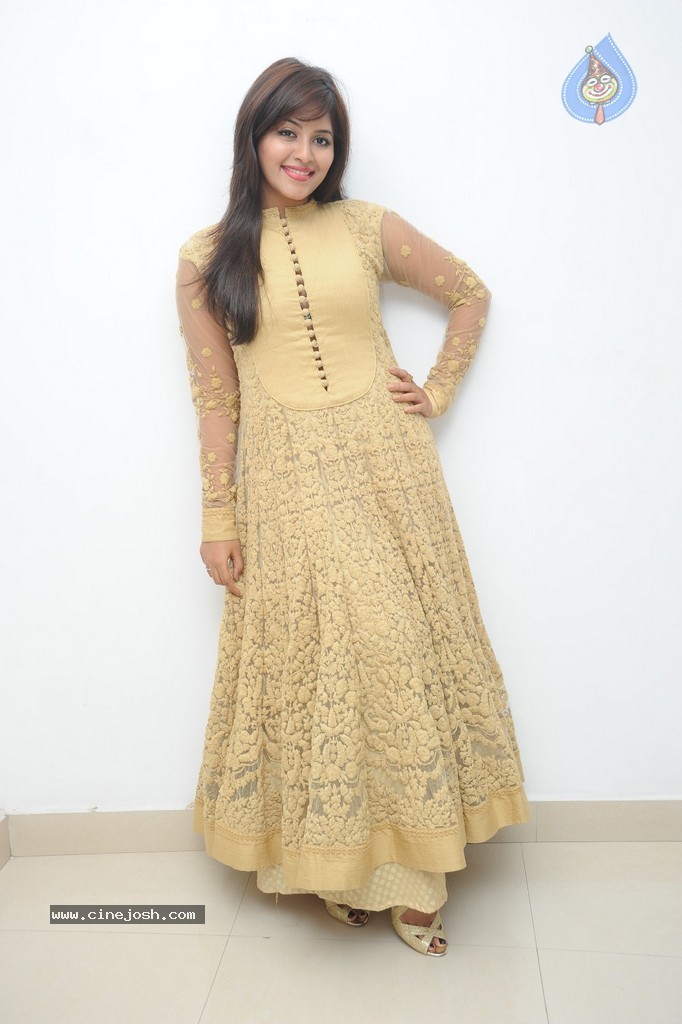 Anjali New Photos - 72 / 95 photos
