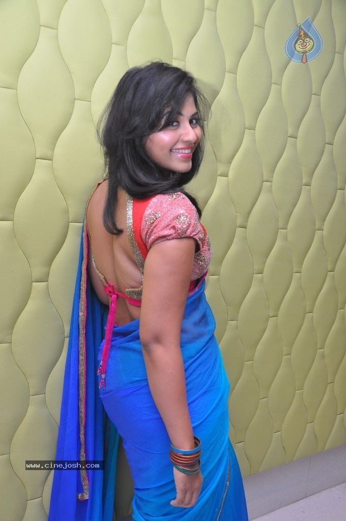 Anjali New Photos - 30 / 53 photos