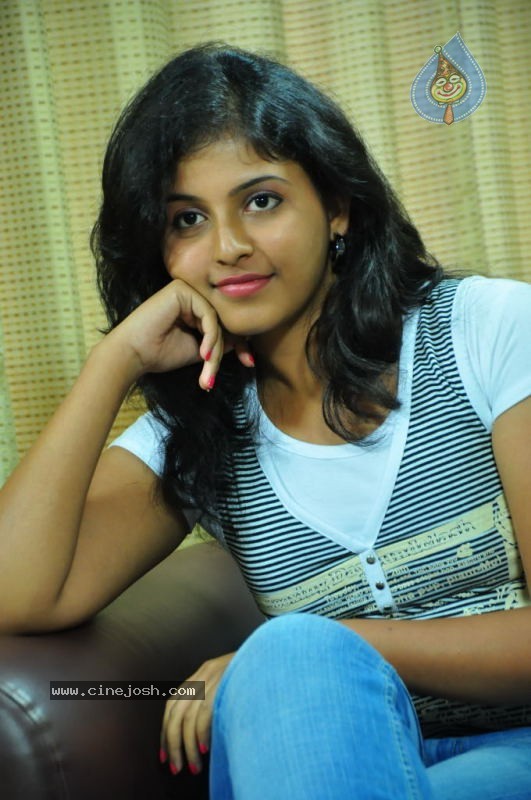 Anjali Photos - 15 / 110 photos