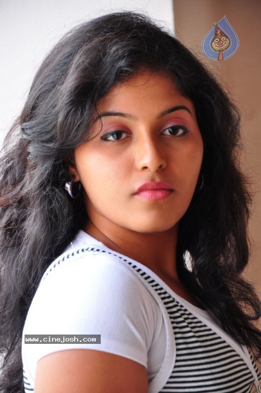 Anjali Photos - 49 / 110 photos