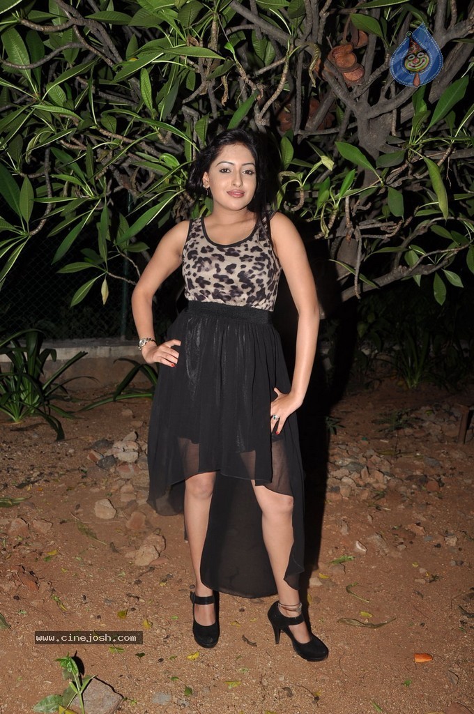 Anjana Deshpande Hot Stills - 84 / 97 photos
