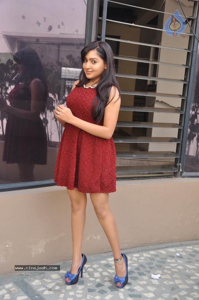 Anjana Deshpande New Photos - 32 / 62 photos