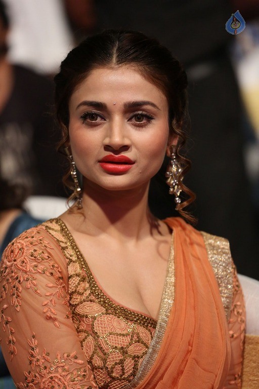 Ankita Shrivastava Latest Pics - 7 / 42 photos