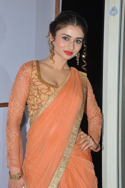 Ankita Shrivastava Latest Pics - 26 / 42 photos