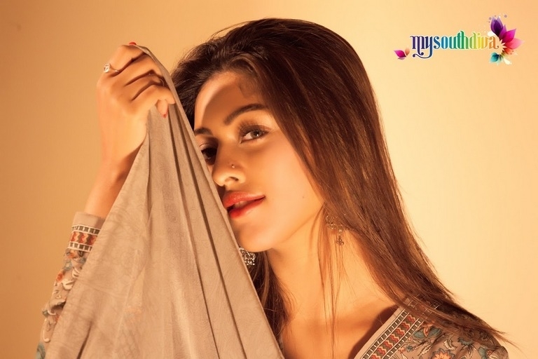Anu Emmanuel Latest Photos - 8 / 13 photos