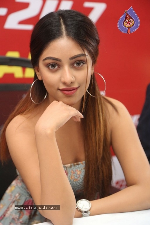 Anu Emmanuel New Pics - 11 / 12 photos