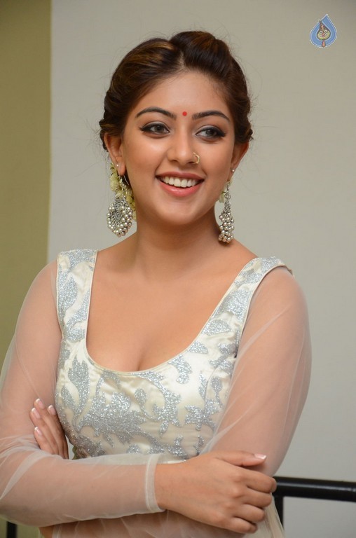 Anu Emmanuel Pics - 36 / 58 photos