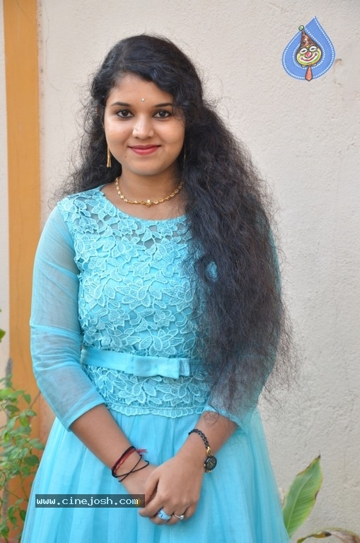 Anu Krishna Latest Stills - 6 / 12 photos