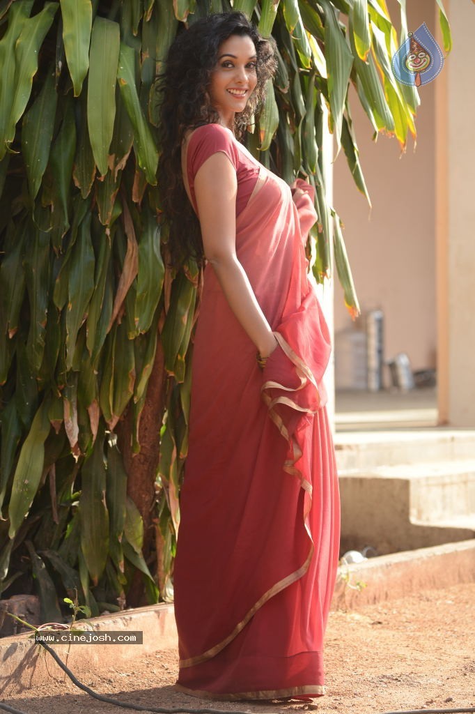 Anu Priya New Gallery - 16 / 124 photos