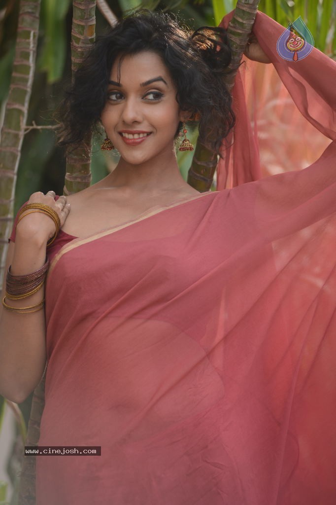 Anu Priya New Gallery - 18 / 124 photos