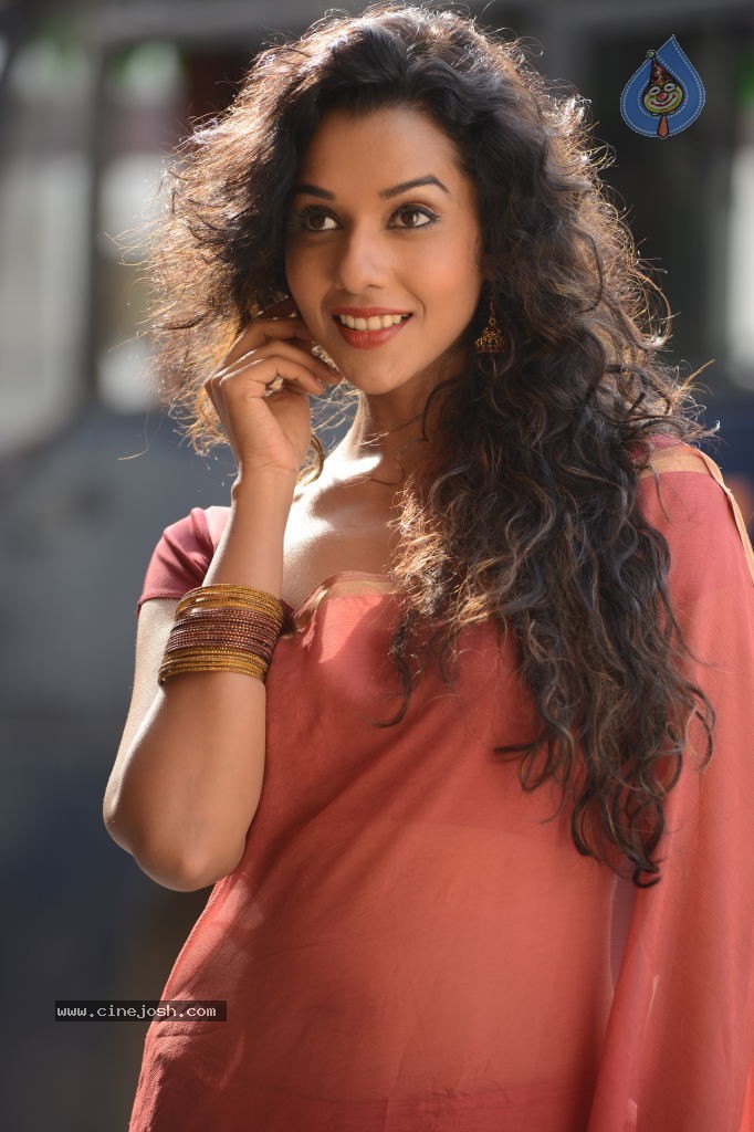 Anu Priya New Gallery - 28 / 124 photos