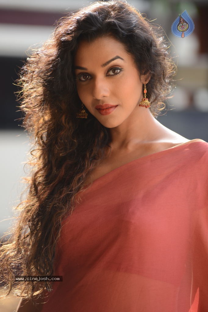 Anu Priya New Gallery - 37 / 124 photos