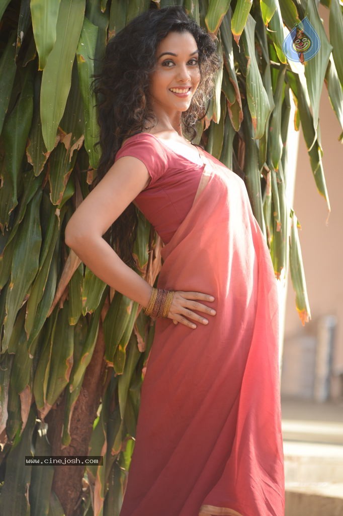 Anu Priya New Gallery - 80 / 124 photos