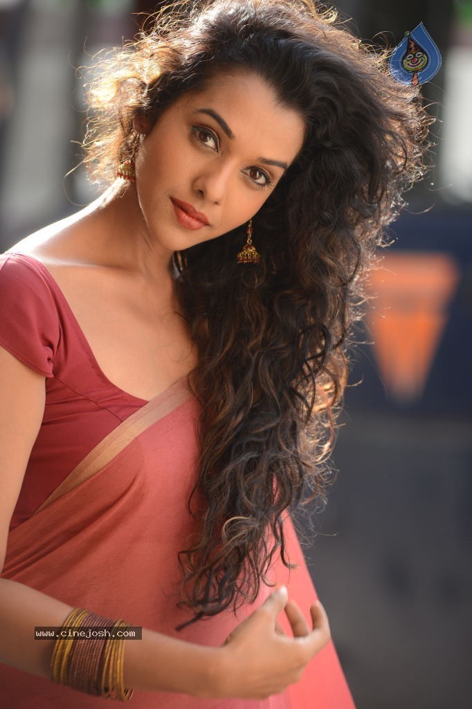 Anu Priya New Gallery - 82 / 124 photos