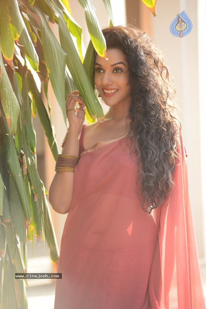 Anu Priya New Gallery - 101 / 124 photos
