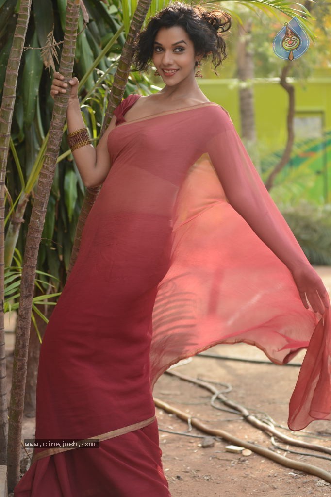 Anu Priya New Gallery - 110 / 124 photos