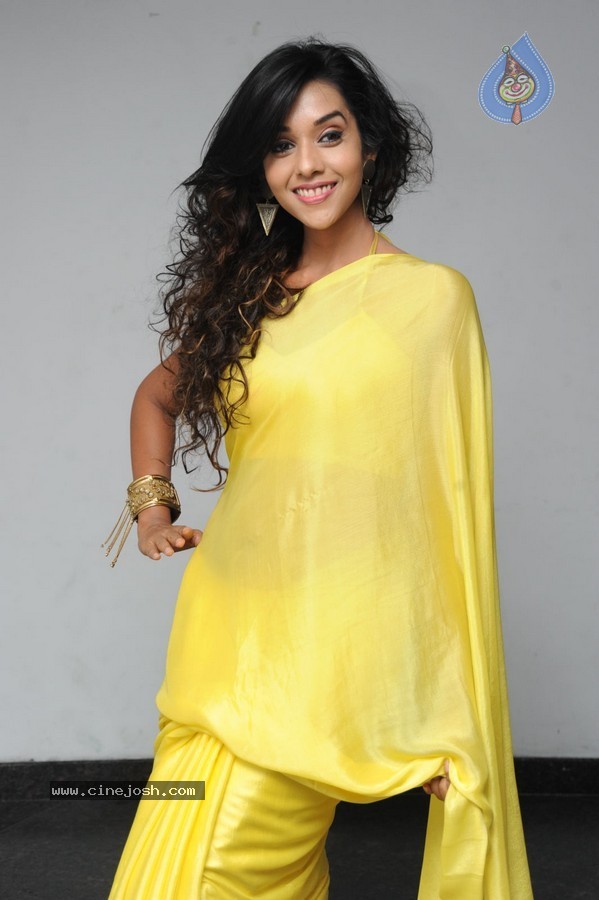 Anu Priya New Stills - 39 / 39 photos