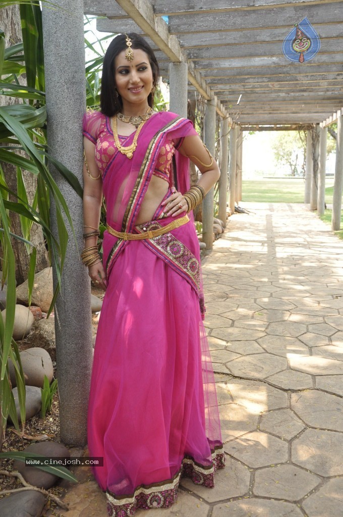 Anu Smruthi Latest Stills - 41 / 111 photos