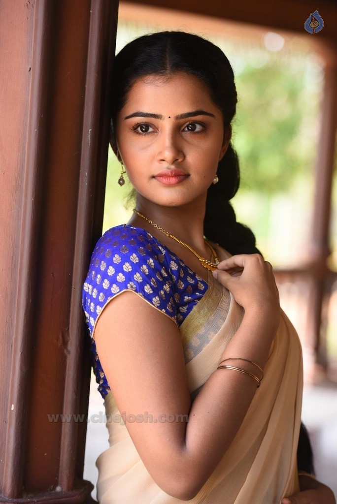 Anupama Parameswaran Latest Photos - 22 / 63 photos