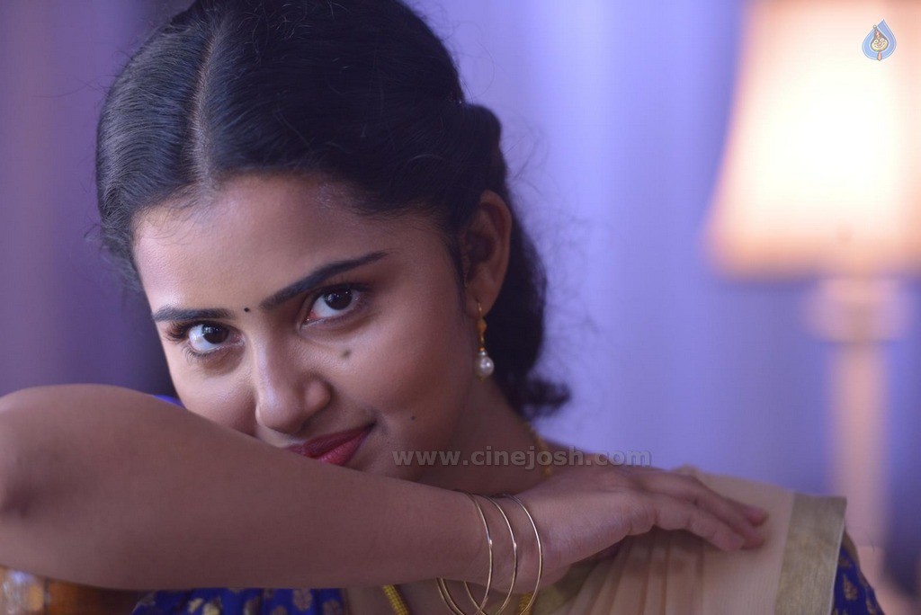 Anupama Parameswaran Latest Photos - 29 / 63 photos