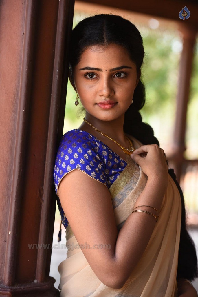 Anupama Parameswaran Latest Photos - 34 / 63 photos