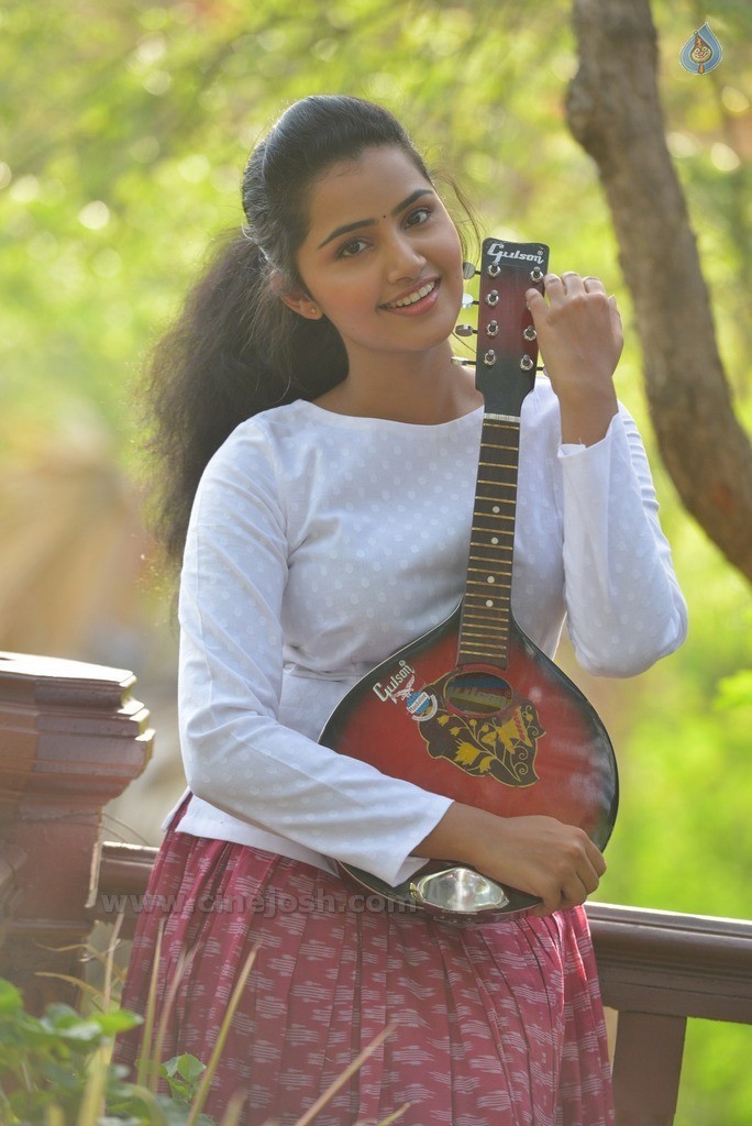 Anupama Parameswaran New Gallery - 2 / 52 photos