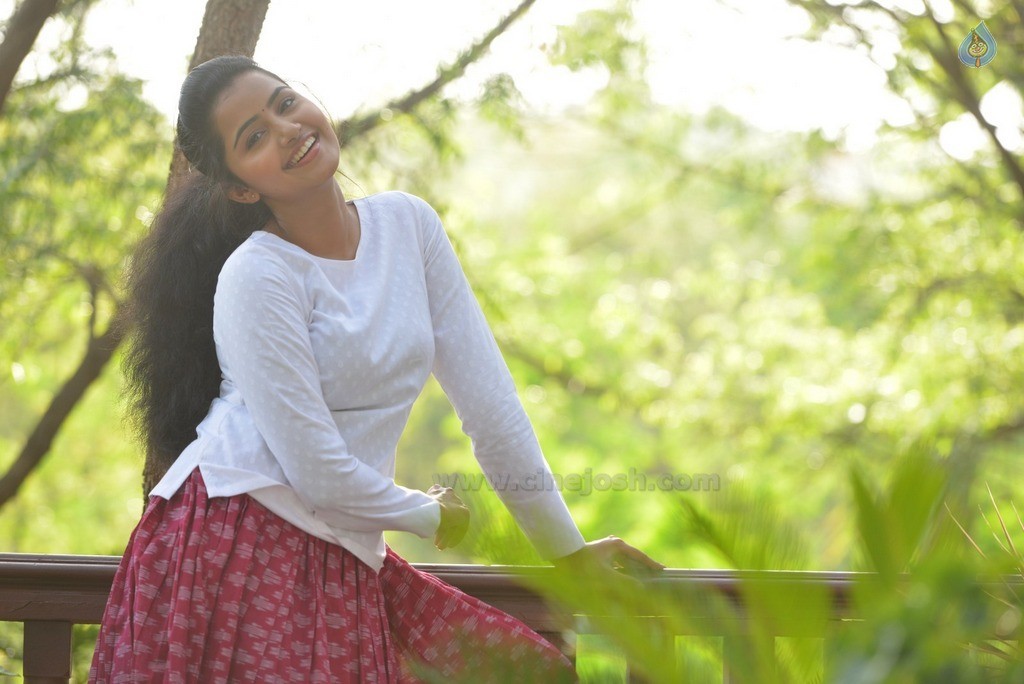 Anupama Parameswaran New Gallery - 5 / 52 photos