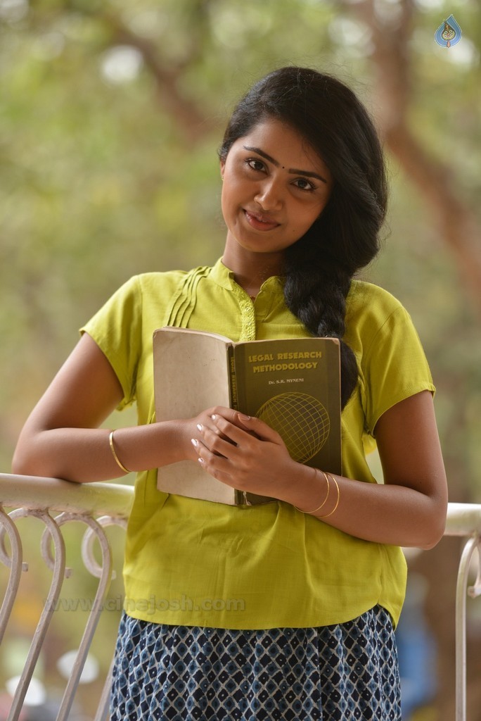 Anupama Parameswaran New Pics - 30 / 35 photos