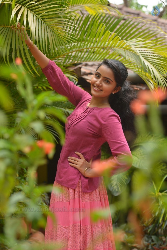 Anupama Parameswaran New Pics - 31 / 35 photos