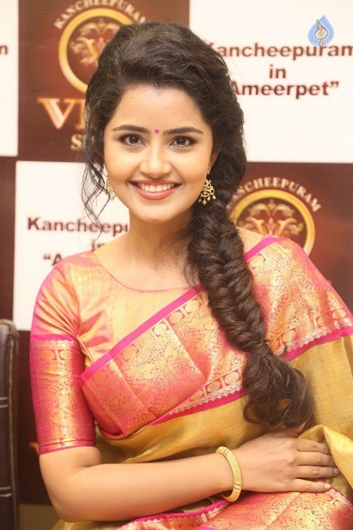 Anupama Parameswaran New Pics - 28 / 50 photos