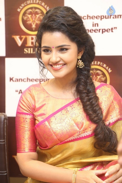 Anupama Parameswaran New Pics - 49 / 50 photos