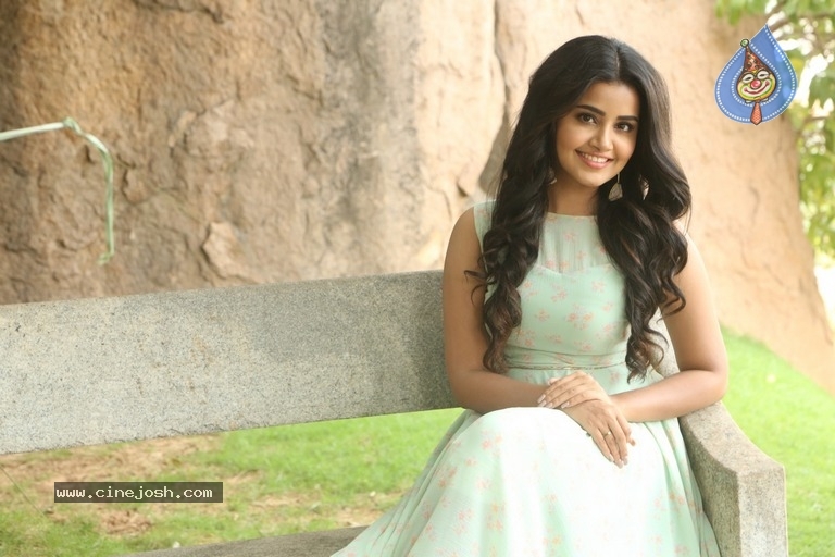 Anupama Parameswaran New Pics - 31 / 41 photos