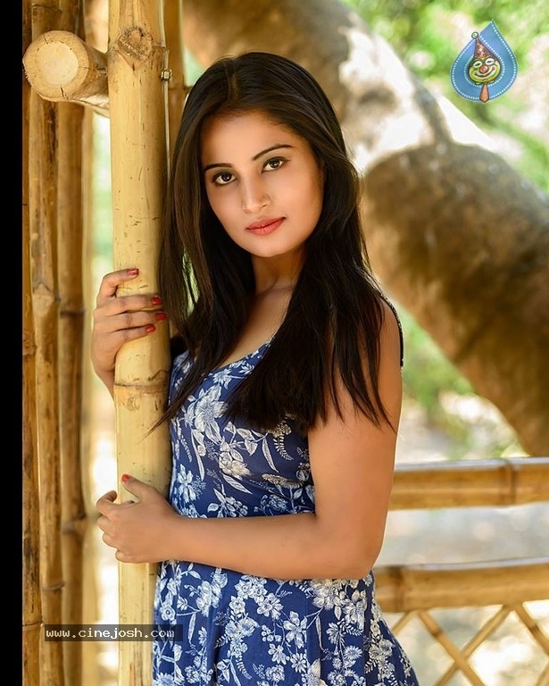 Anusha Rai Latest Photoshoot - 23 / 35 photos