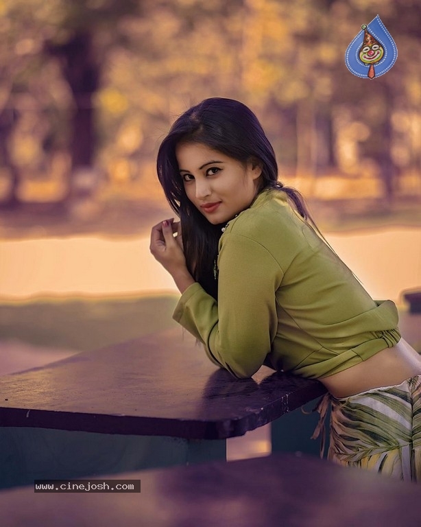 Anusha Rai Latest Photoshoot - 34 / 35 photos