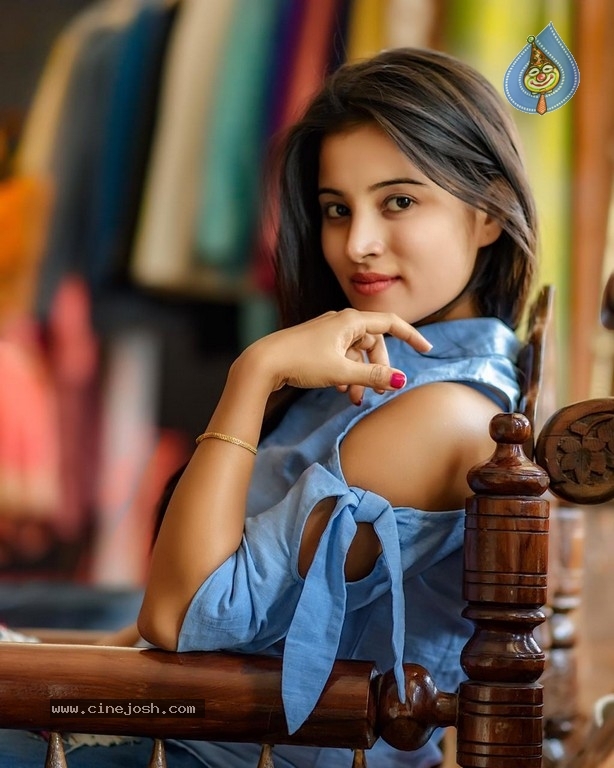Anusha Rai Latest Photoshoot - 35 / 35 photos