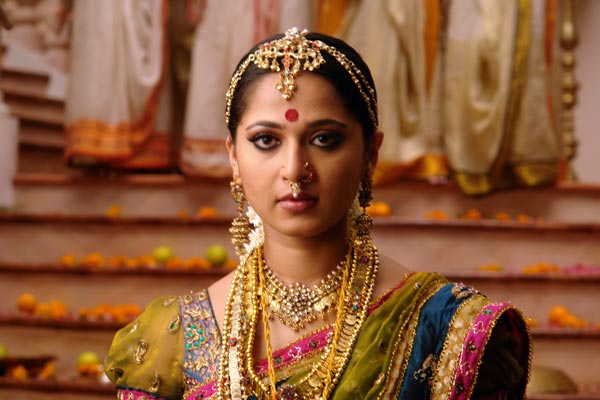 Anushka - 12 / 15 photos