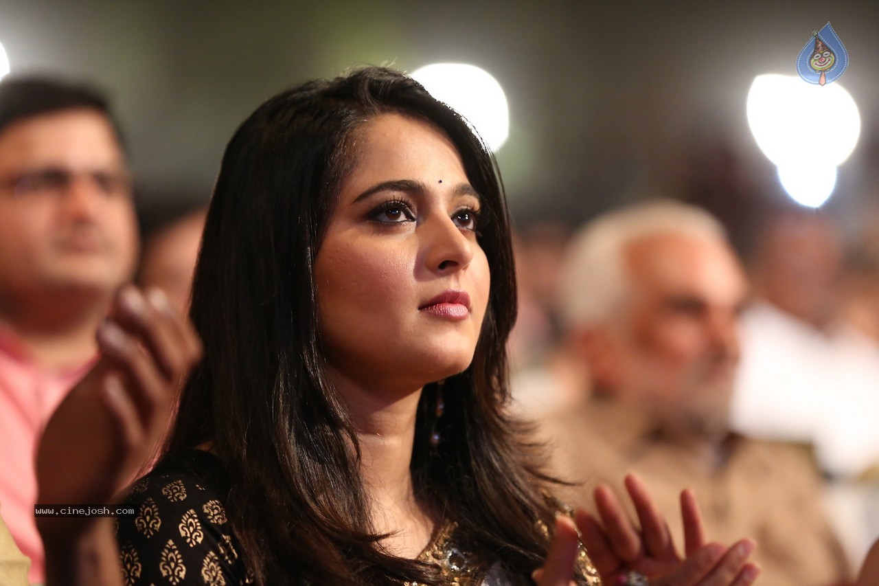 Anushka at Baahubali Audio Launch - 12 / 23 photos