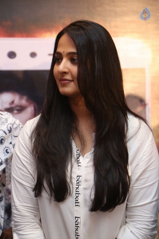 Anushka at Baahubali Press Meet - 9 / 42 photos