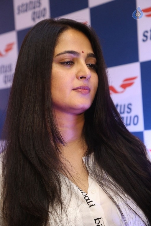 Anushka at Baahubali Press Meet - 41 / 42 photos