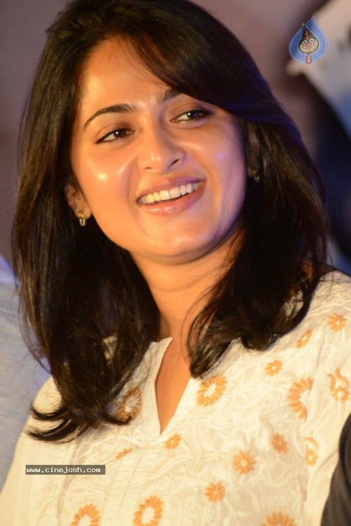 Anushka at Mirchi Movie Success Meet - 31 / 47 photos