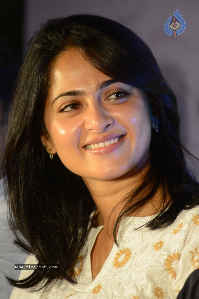 Anushka at Mirchi Movie Success Meet - 35 / 47 photos