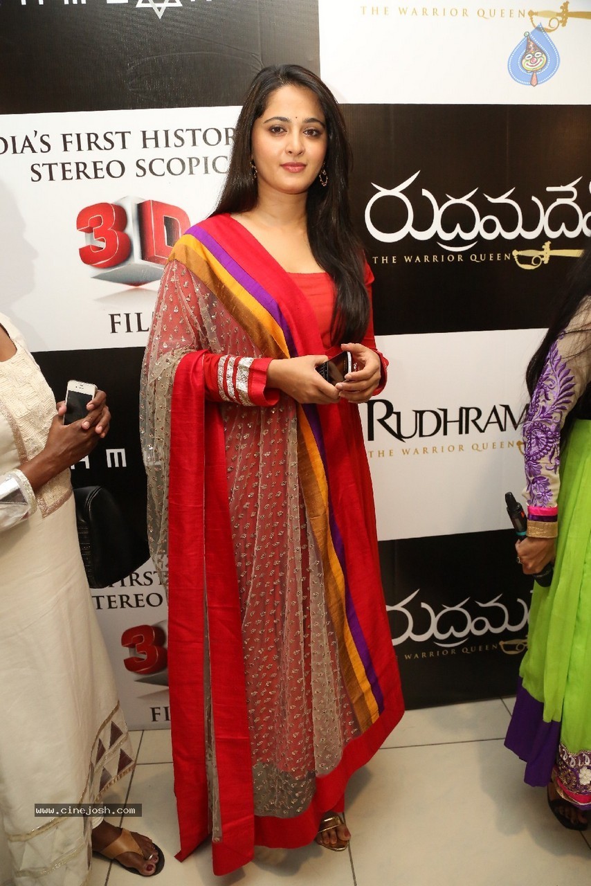 Anushka at Rudramadevi Trailer Launch - 42 / 64 photos