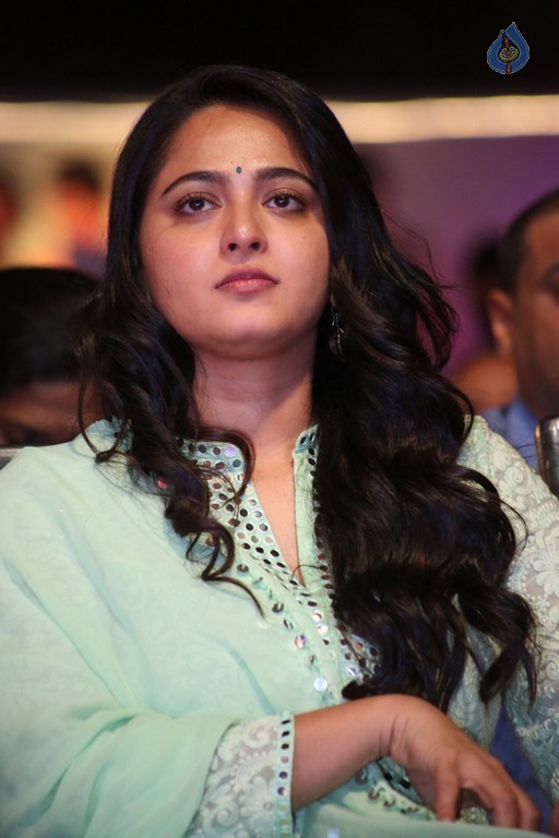 Anushka at Show Time Audio Launch - 11 / 42 photos