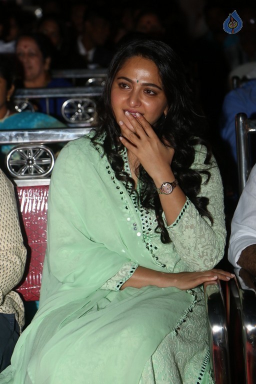 Anushka at Show Time Audio Launch - 22 / 42 photos