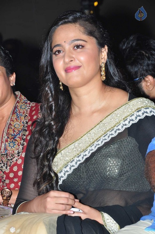 Anushka at Size Zero Audio Launch  - 24 / 42 photos