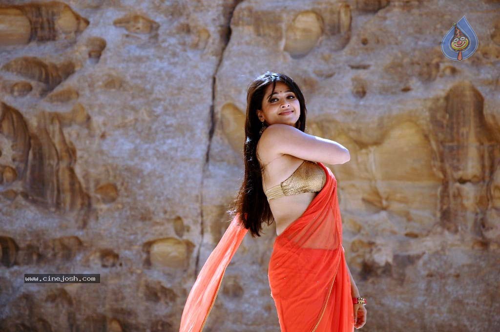Anushka High Resolution Stills - 24 / 99 photos